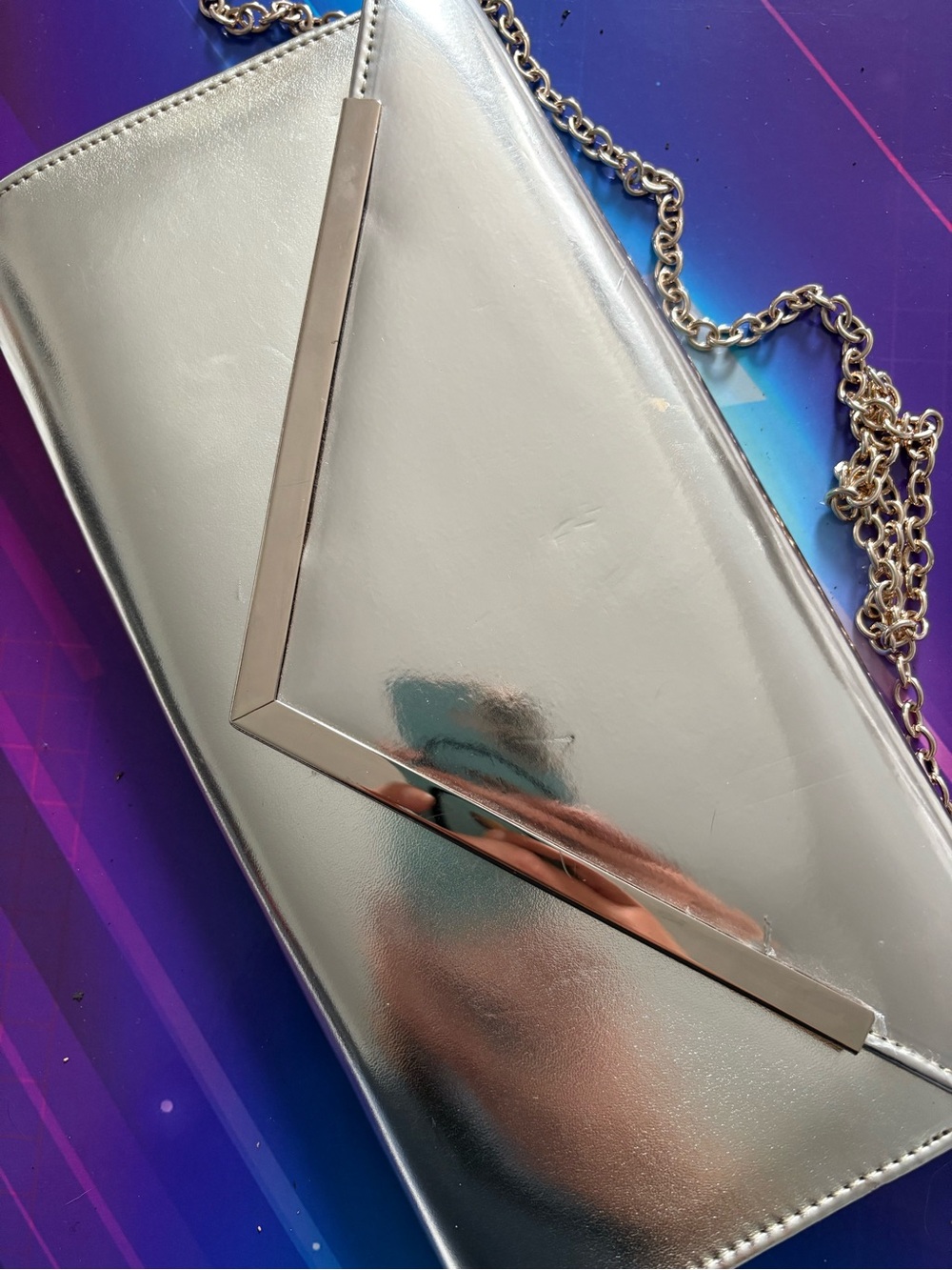Gold Aldo clutch w chain y2k
